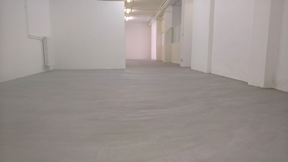 showroom-pavimento-grigio1-1200×675
